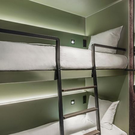 Pods By The Usual Rotterdam Hostel Екстериор снимка