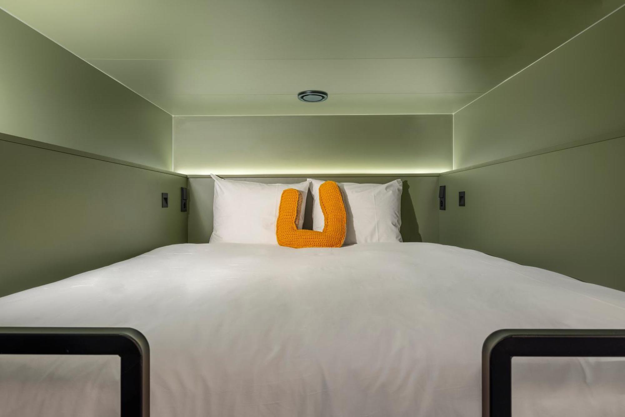 Pods By The Usual Rotterdam Hostel Екстериор снимка
