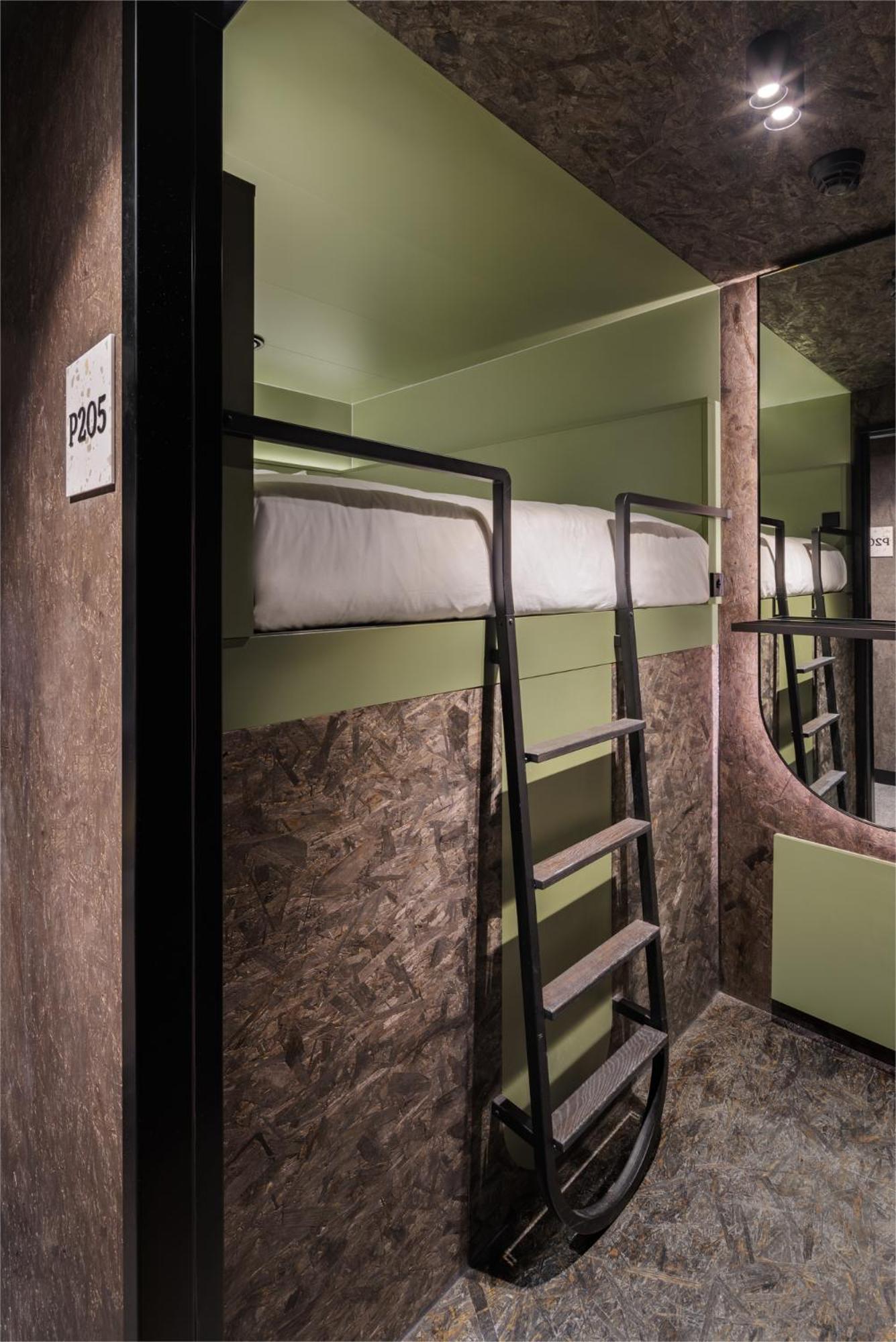 Pods By The Usual Rotterdam Hostel Екстериор снимка